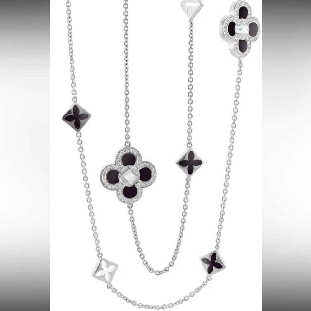Elegant Silver and Black Floral Necklace